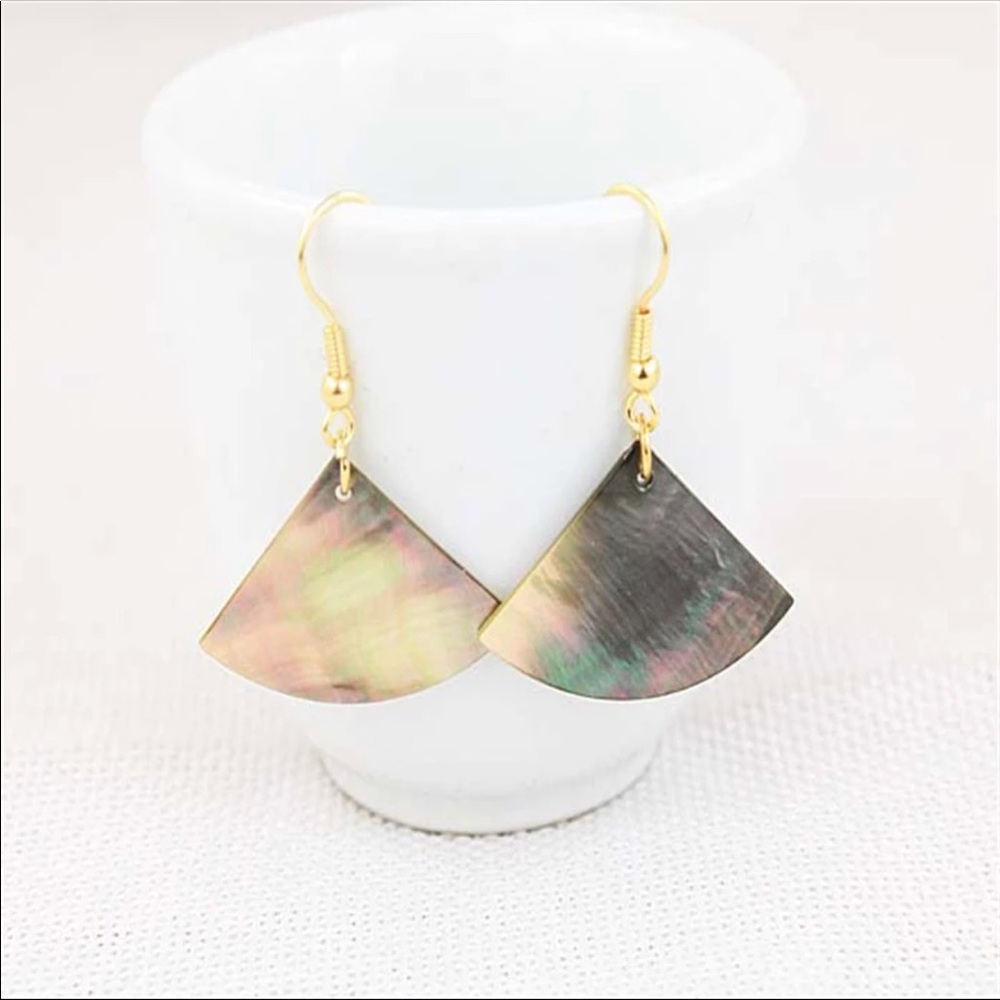 Shell Marble Triangle Earrings